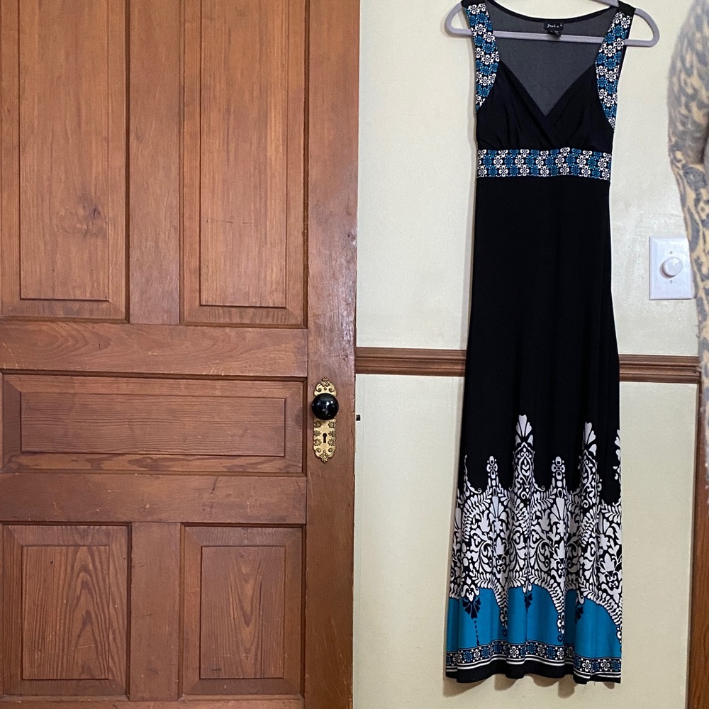 Elegant Black and Blue Maxi Dress